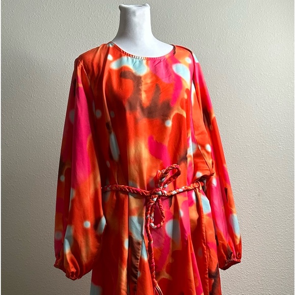 SHEIN Dress - Picture 2 of 5